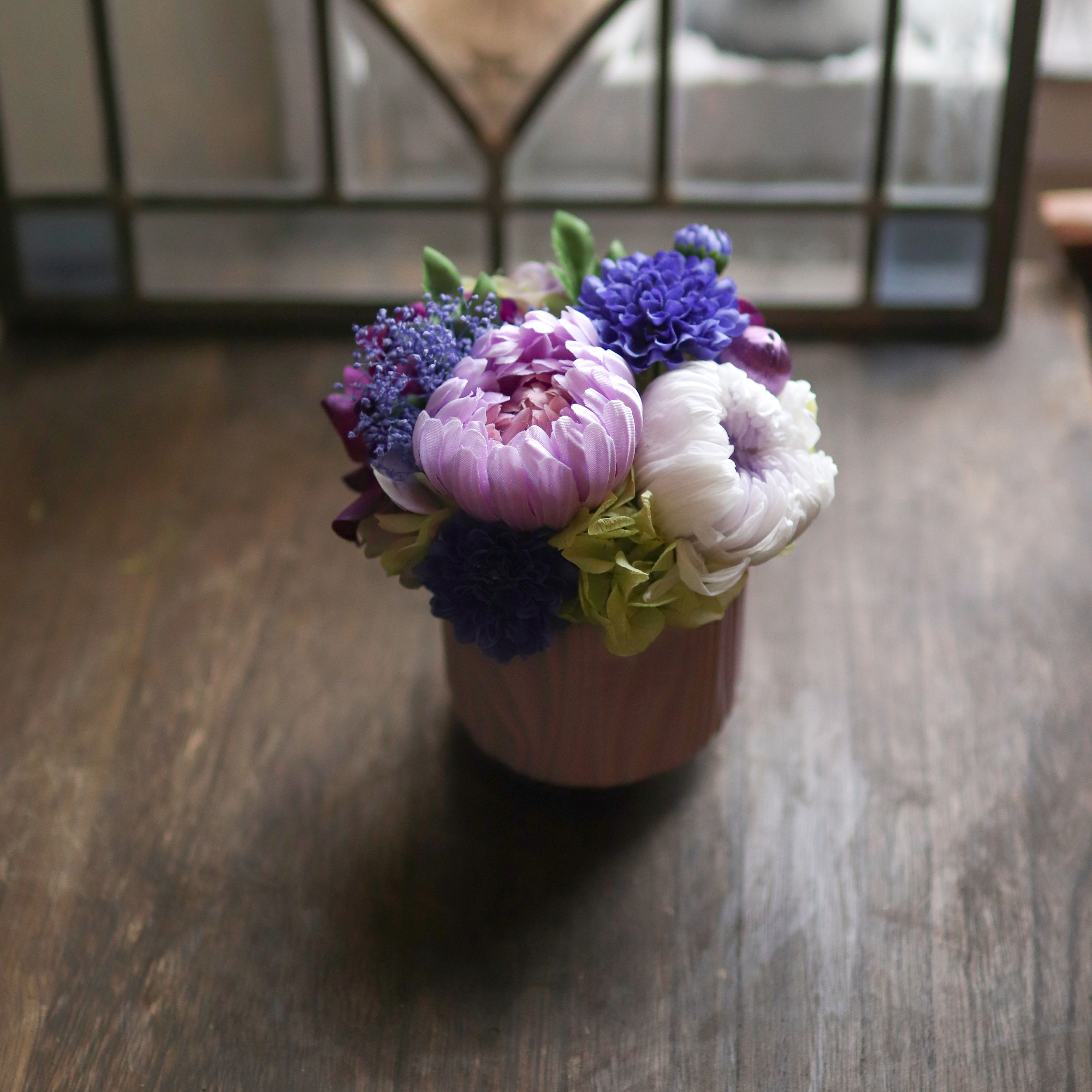 上品な洋菊のプリザーブドフラワー