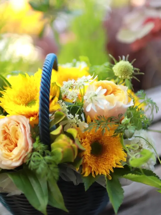 父の日はたくさんのご来店とご予約、ありがとうございました！！

#父の日
#ひまわり
#花たろう 
#浦和花たろう 
#花 
#花屋 
#flower 
#flowershop 
#埼玉県 
#さいたま市桜区 
#栄和 
#さいたま市浦和区 
#浦和 
#浦和コルソ 
#花のある暮らし
#お花好きな人と繋がりたい
#フラワーアレンジメント