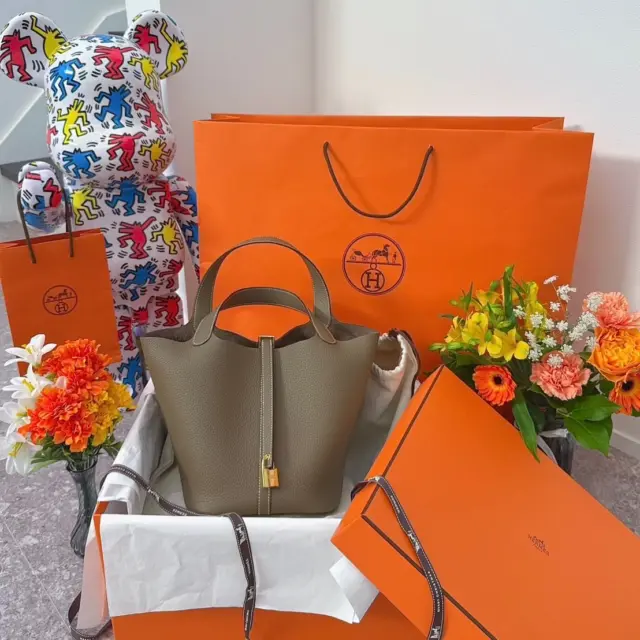 オレンジがマッチしていて素敵です🧡
投稿ありがとうございます！
#花たろうフォトコン