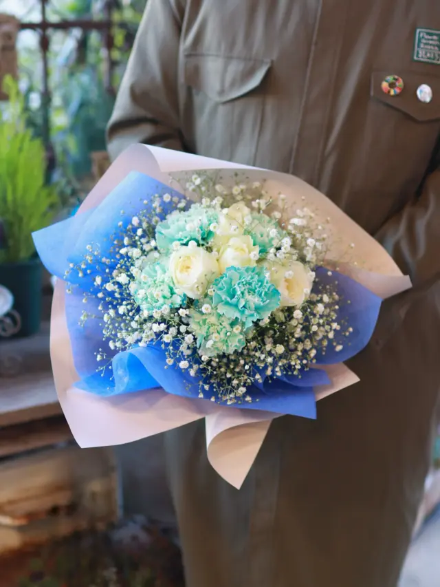 可愛いさ抜群の成人式おすすめブーケ💐

初めてお花を贈る方もご安心下さい！！
分からないことはスタッフが一つ一つ丁寧にご説明いたします😆

ぜひこの機会にお花をプレゼントしてみませんか🎵

#成人式
#ブーケ
#花たろう