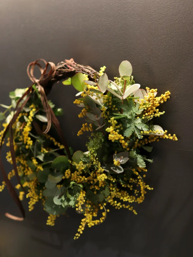 大人気のミモザリース✨
【数量限定】

ナチュラルなデザインからボリューミーなデザインなど！！
お部屋の雰囲気に合わせて選んでみて下さい♪

皆さんはどんなデザインがお好きですか°·๐

※数量限定なので気になる方はお早めに💨

#ミモザ
#mimosa 
#ミモザリース
#flower 
#浦和花たろう